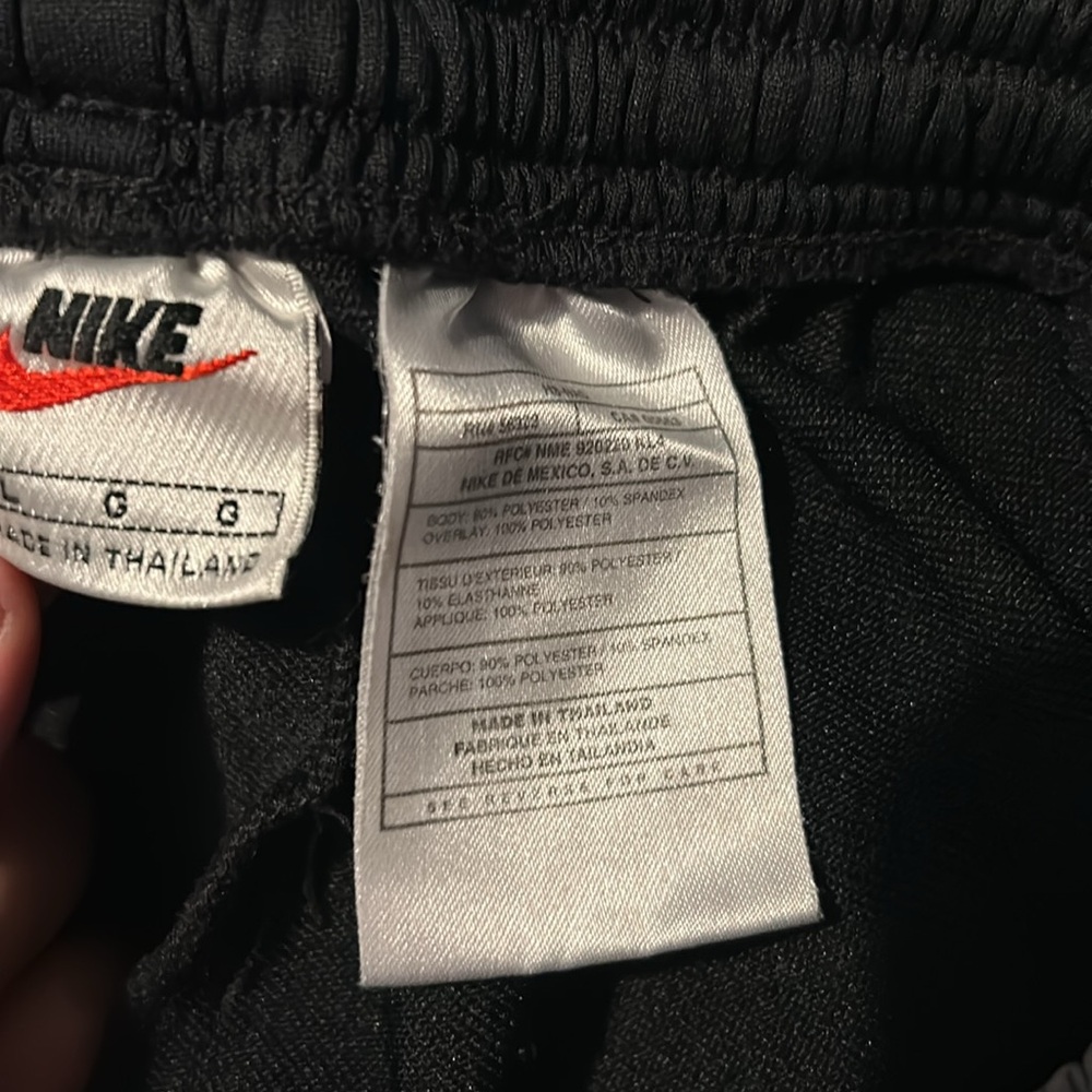 Nike pants - Picture 3 of 3